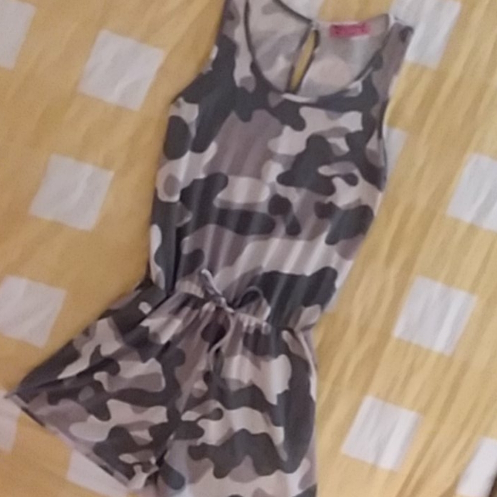 🍑Camo Romper🍑